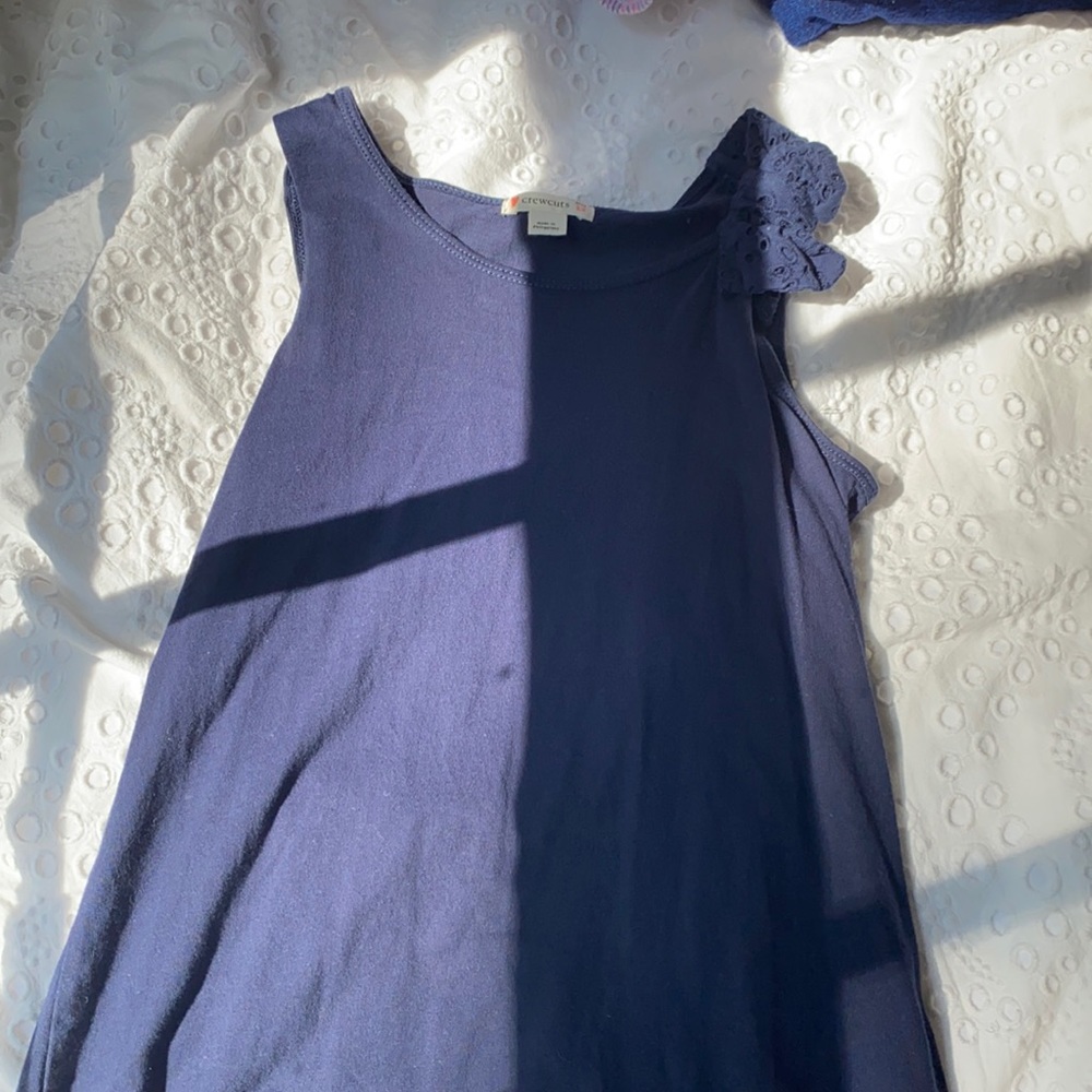 Navy Crew Cuts Bow Tank